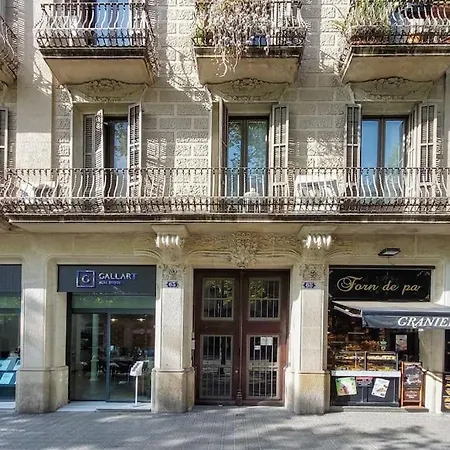 - Eixample Entresuelo Apartment Barcelona