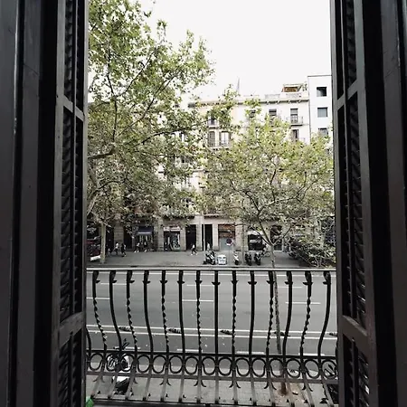 Lägenhet - Eixample Entresuelo