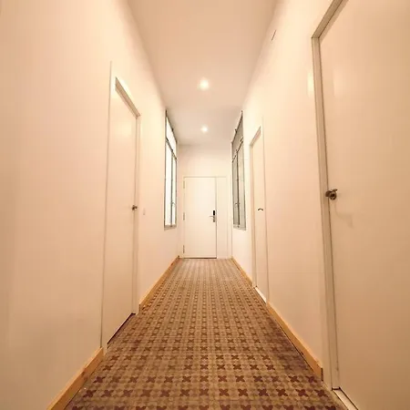 Apartment - Eixample Entresuelo